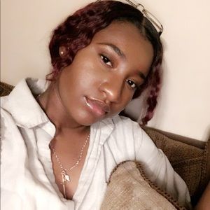 Meet your Posher, Aurelle